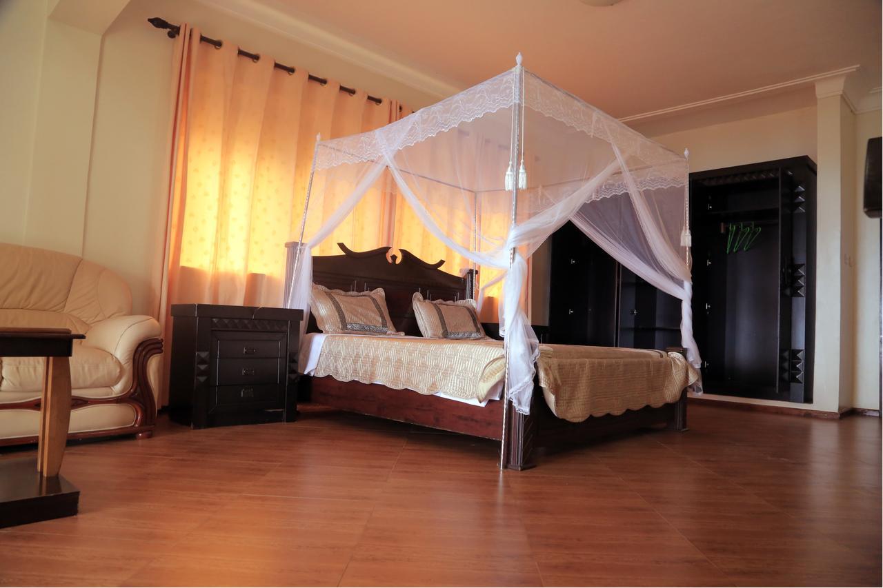 The Palms Beach Hotel And Restaurant Limited Entebbe Dış mekan fotoğraf