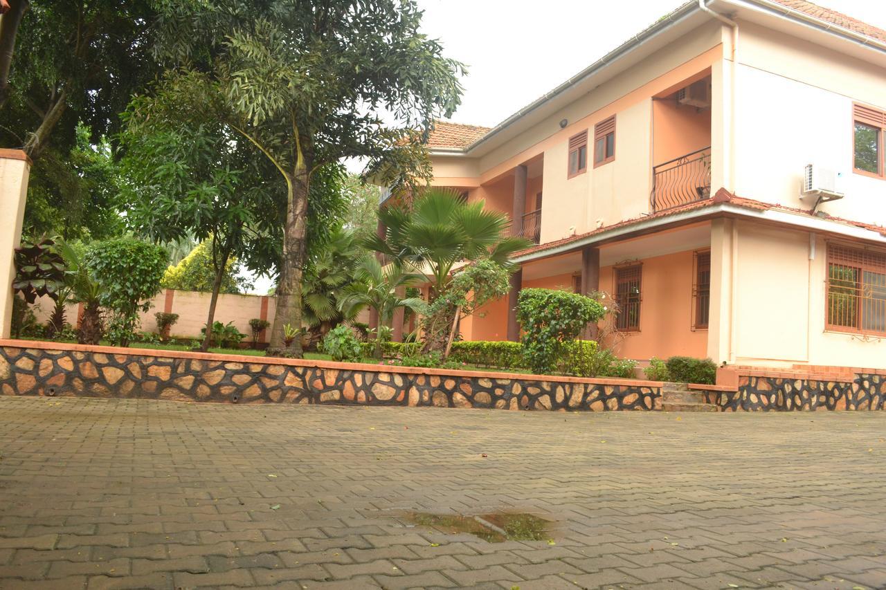 The Palms Beach Hotel And Restaurant Limited Entebbe Dış mekan fotoğraf